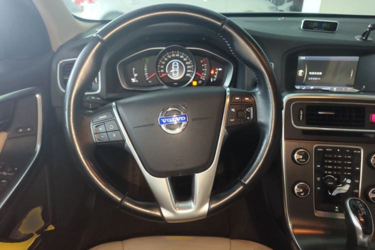 Used Volvo V60 2014 T5 Zhiyi Edition Steering Wheel