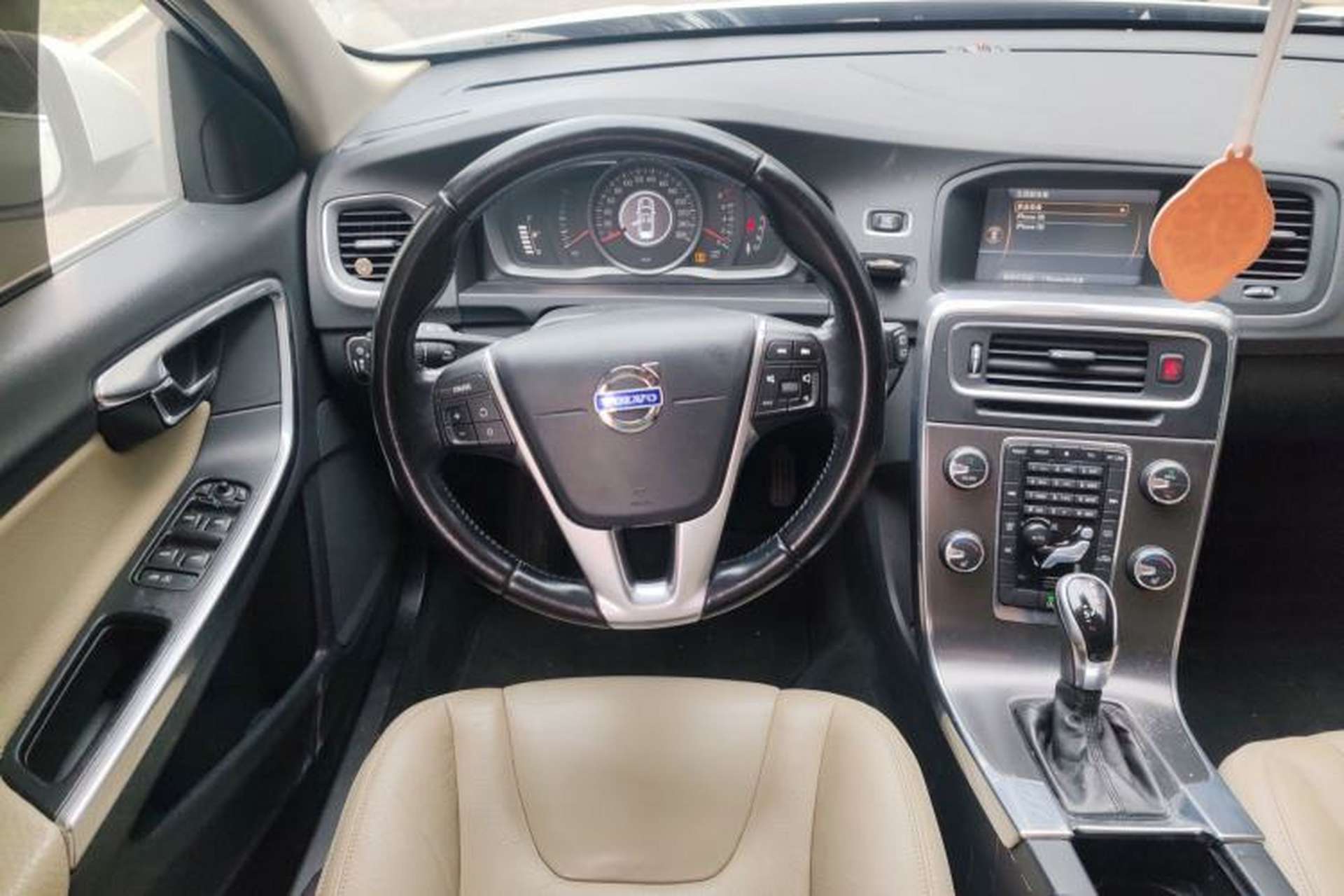 Used Volvo V60 2014 T5 Zhiyi Edition Steering Wheel