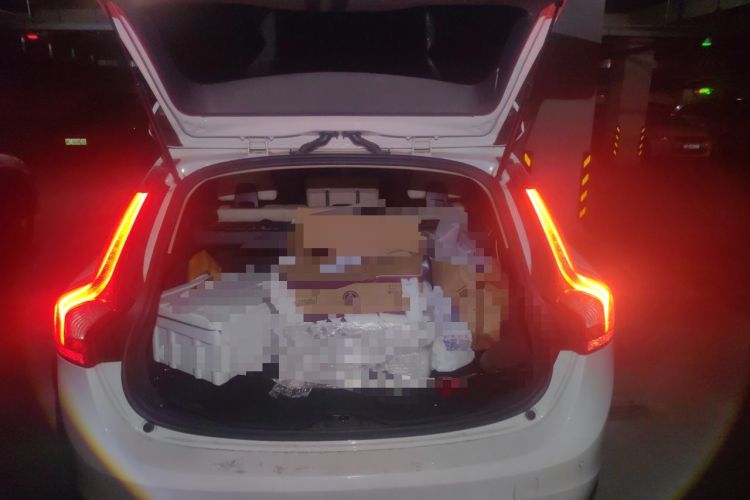 Used Volvo V60 2014 T5 Zhiyi Edition Trunk