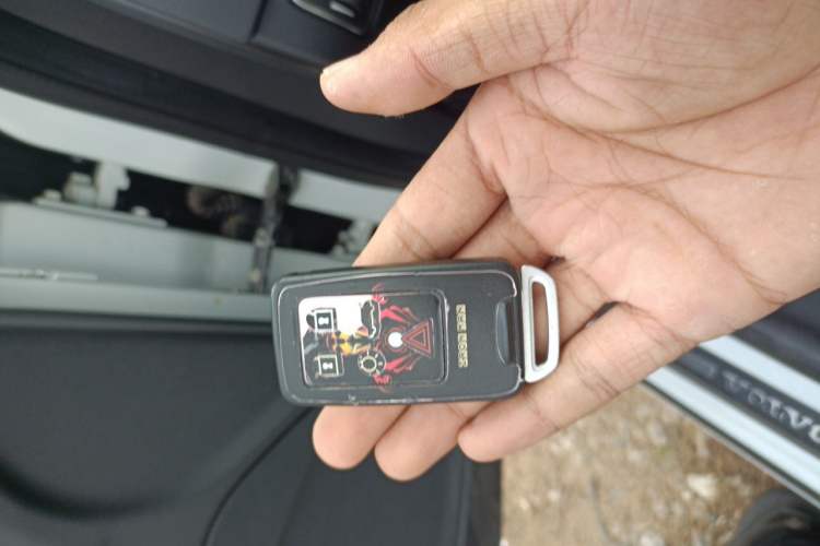 Used Volvo V60 2014 T5 Zhiyi Edition Vehicle Key