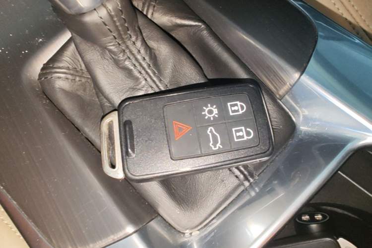 Used Volvo V60 2014 T5 Zhiyi Edition Vehicle Key