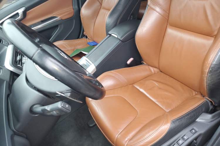 Used Volvo V60 2014 T5 Zhiya Edition Left Front Seat