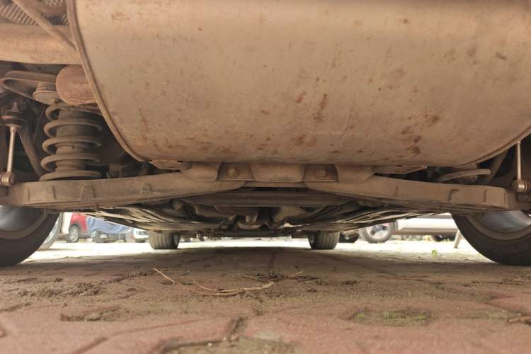 Used Volvo V60 2015 T5 Zhiyi Edition Chassis Rear