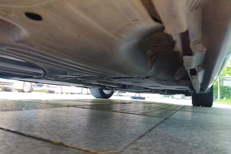 Used Volvo V60 2015 T5 Zhiyi Personalized Sport Edition Chassis Rear Right