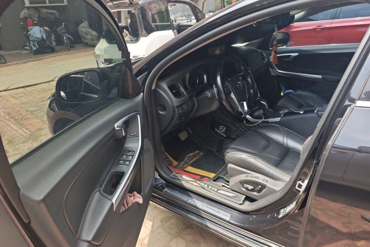 Used Volvo V60 2015 T5 Zhiyi Edition Driver Seat
