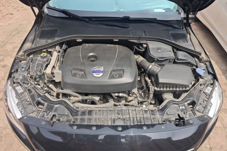 Used Volvo V60 2015 T5 Zhiyi Edition Engine Bay
