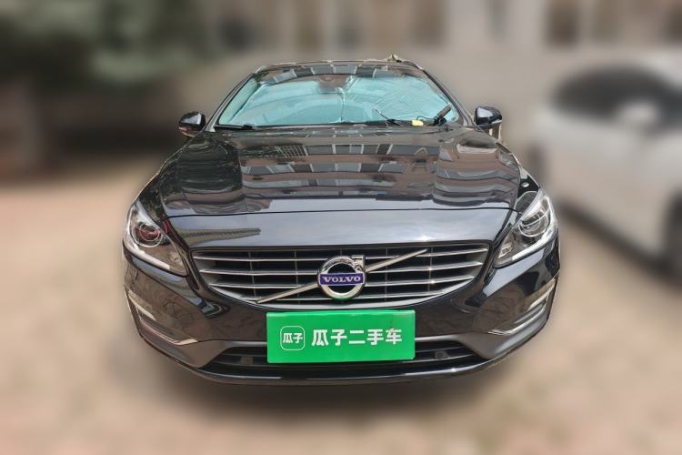 Used Volvo V60 2015 T5 Zhiyi Edition Front