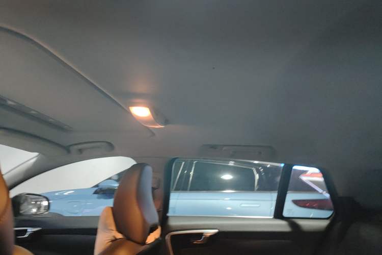 Used Volvo V60 2015 T5 Zhiyi Edition Headliner