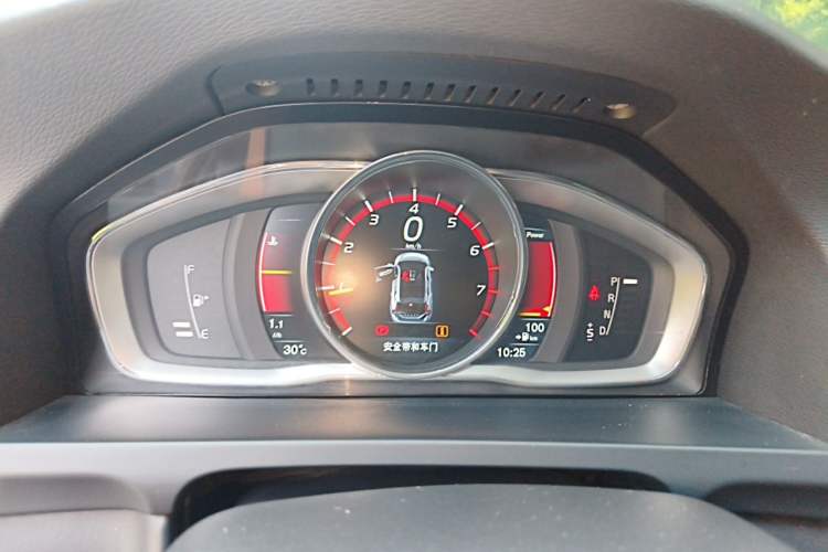 Used Volvo V60 2015 T5 Zhiyi Personalized Sport Edition Instrument Cluster