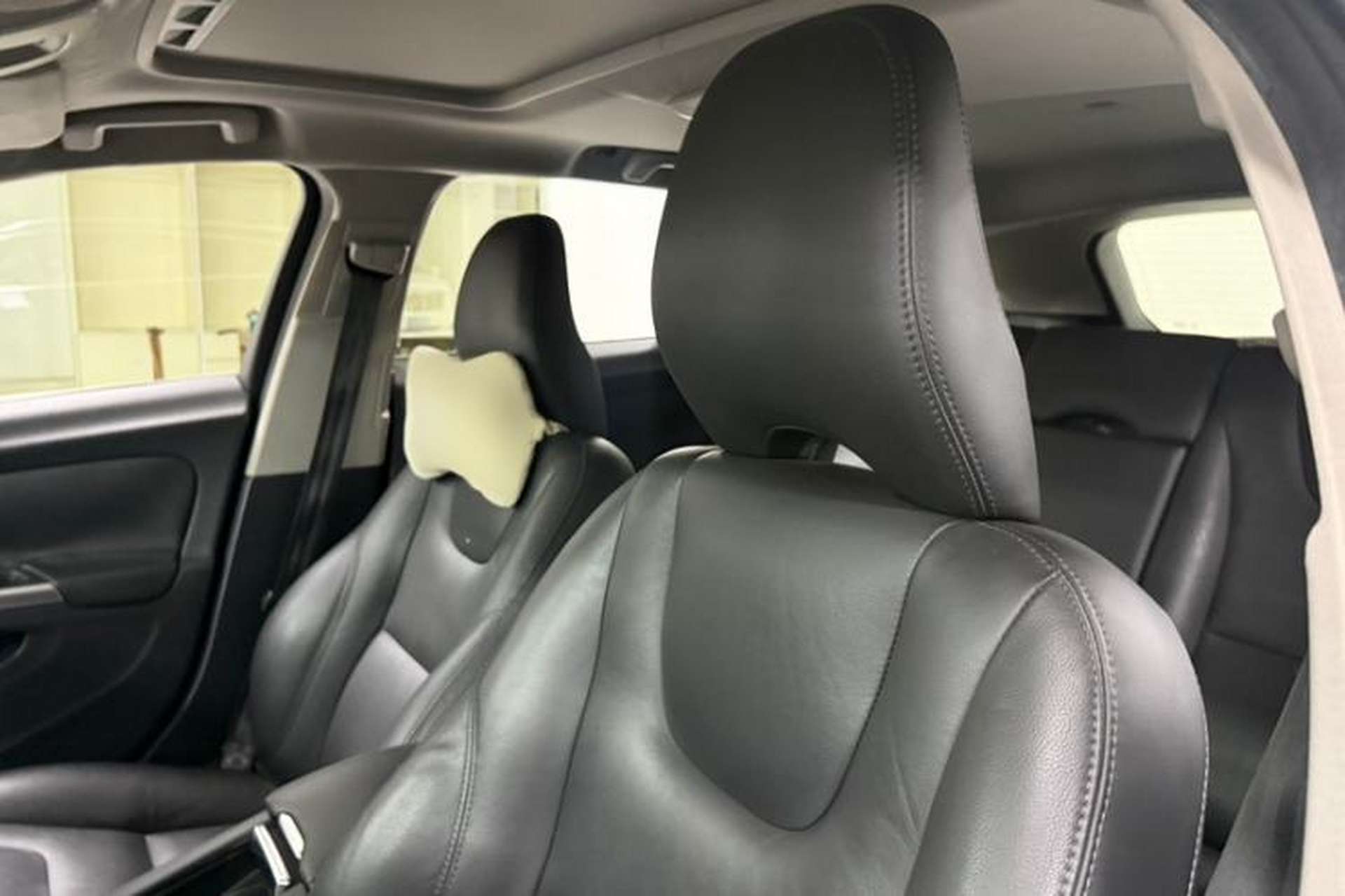 Used Volvo V60 2015 T5 Zhiyi Edition Interior 8
