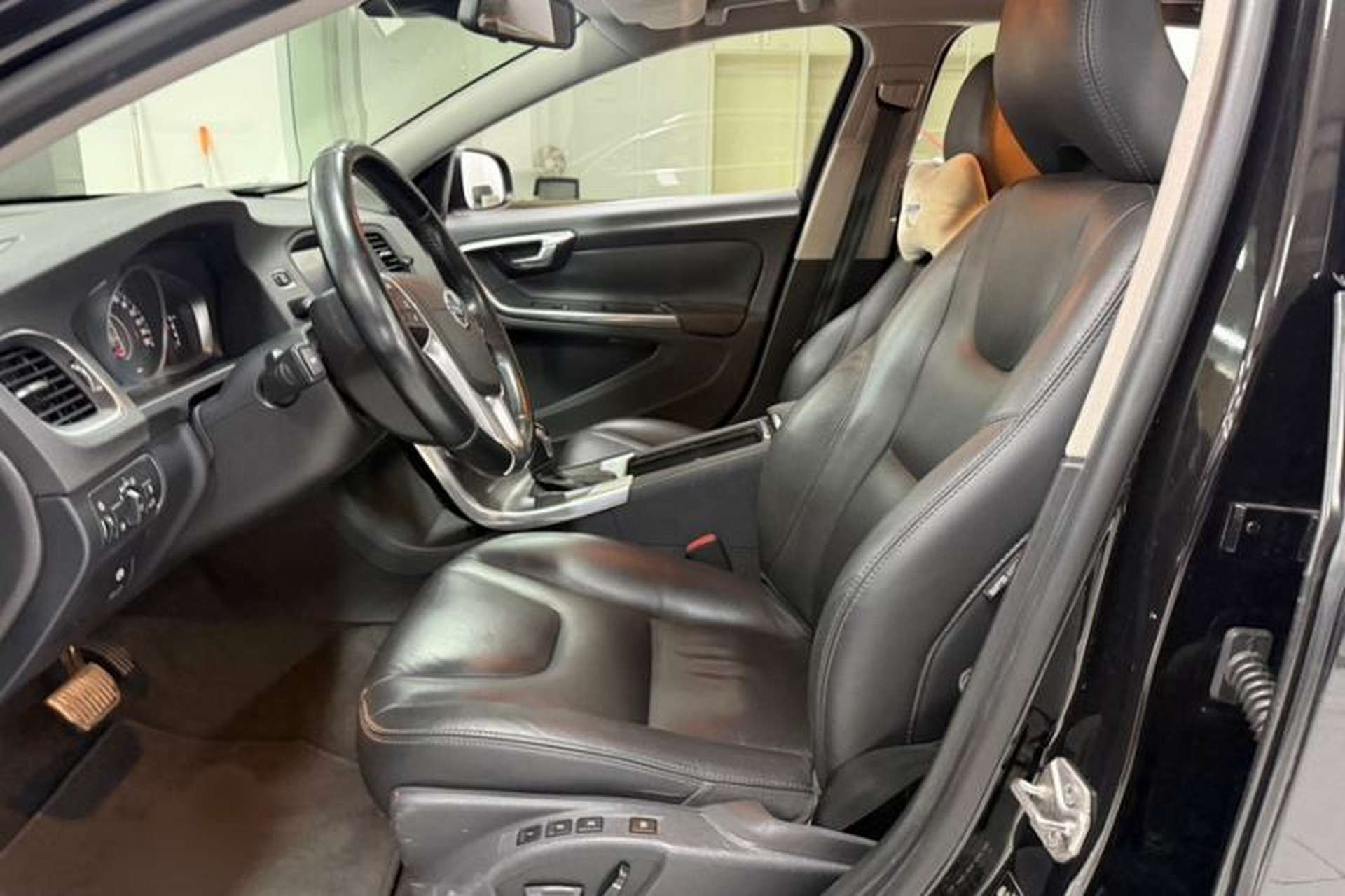 Used Volvo V60 2015 T5 Zhiyi Edition Left Front Seat