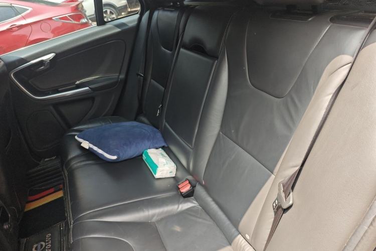 Used Volvo V60 2015 T5 Zhiyi Edition Left Rear Seat