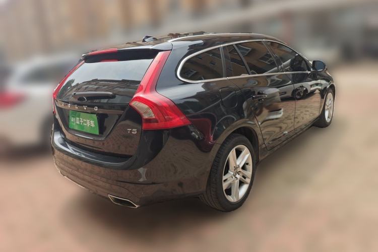 Used Volvo V60 2015 T5 Zhiyi Edition Rear Right 45 Deg