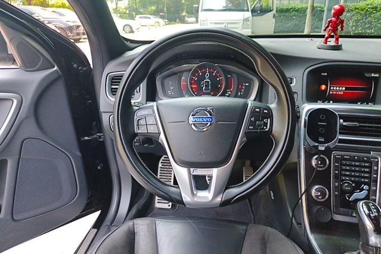 Used Volvo V60 2015 T5 Zhiyi Personalized Sport Edition Steering Wheel