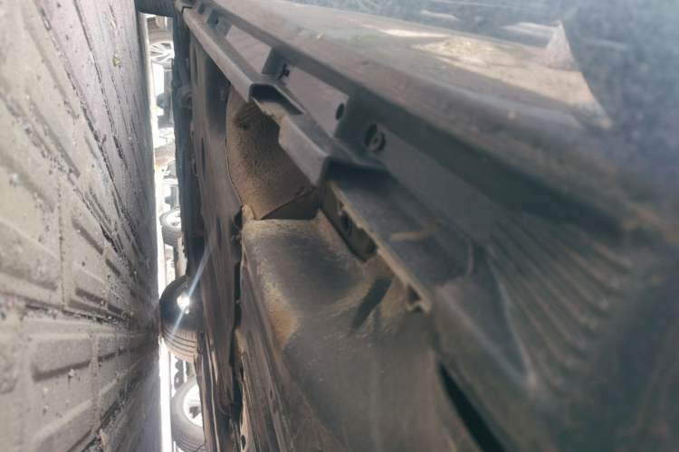 Used Volvo V60 2015 T5 Zhiyi Edition Chassis Rear Left