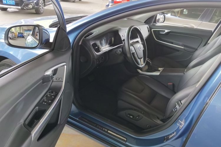 Used Volvo V60 2015 T5 Zhiyi Edition Driver Seat