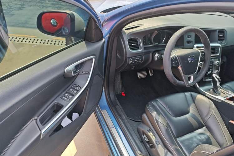Used Volvo V60 2015 T5 Zhiyi Personalized Sport Edition Driver Seat