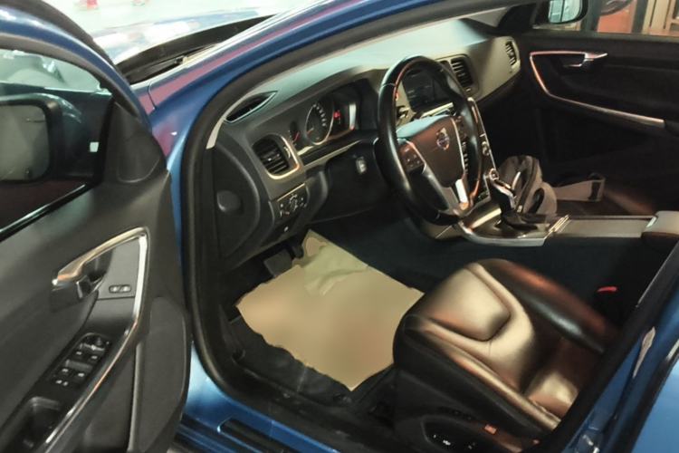 Used Volvo V60 2015 T5 Zhiyi Edition Driver Seat