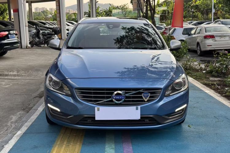 Used Volvo V60 2015 T5 Zhiya Edition Exterior 2