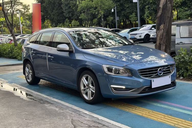 Used Volvo V60 2015 T5 Zhiya Edition Exterior 4