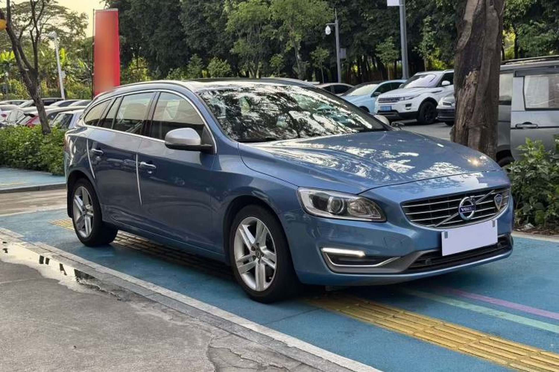 Used Volvo V60 2015 T5 Zhiya Edition Exterior 4