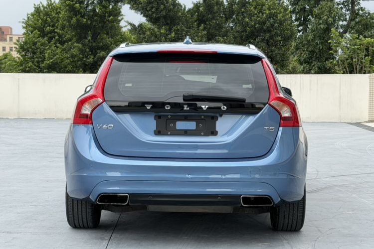 Used Volvo V60 2015 T5 Zhiyi Edition Exterior 5