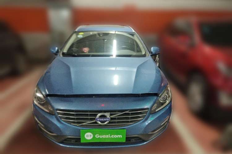 Used Volvo V60 2015 T5 Zhiyi Edition Front