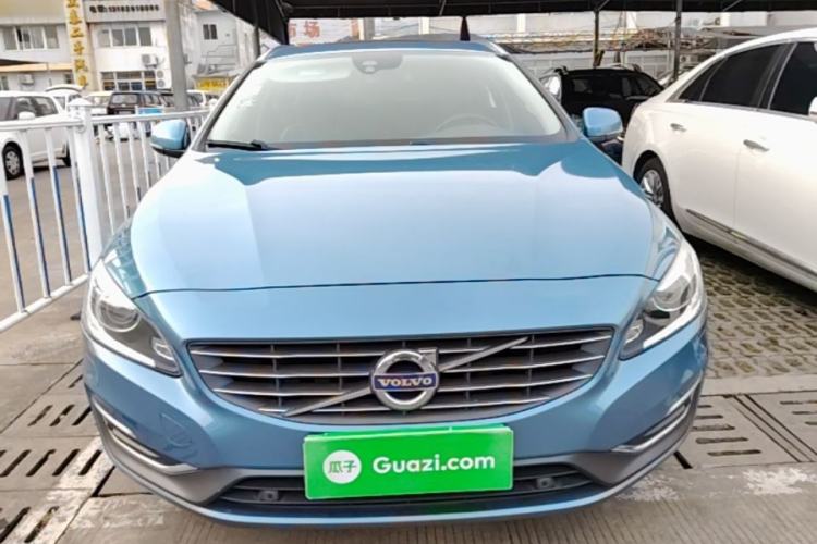 Used Volvo V60 2015 T5 Zhiyi Edition Front