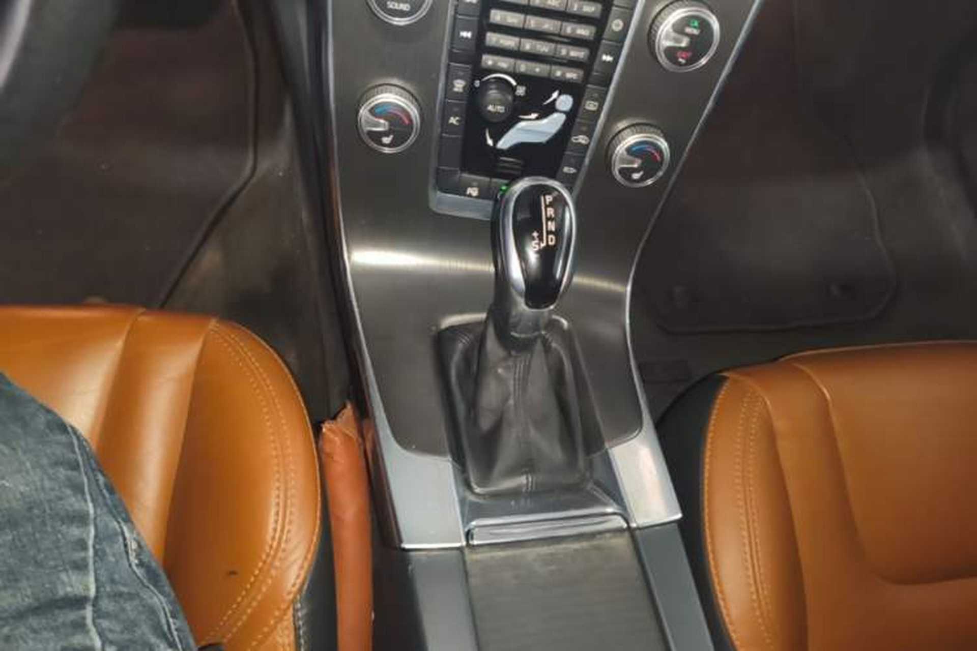 Used Volvo V60 2015 T5 Zhiya Edition Gear Lever