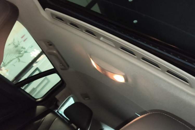 Used Volvo V60 2015 T5 Zhiyi Edition Headliner