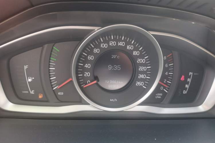 Used Volvo V60 2015 T5 Zhiyi Edition Instrument Cluster