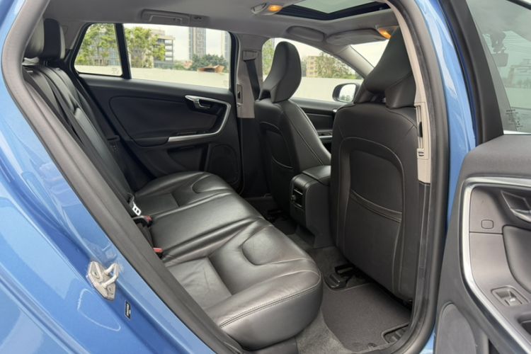 Used Volvo V60 2015 T5 Zhiyi Edition Interior 3
