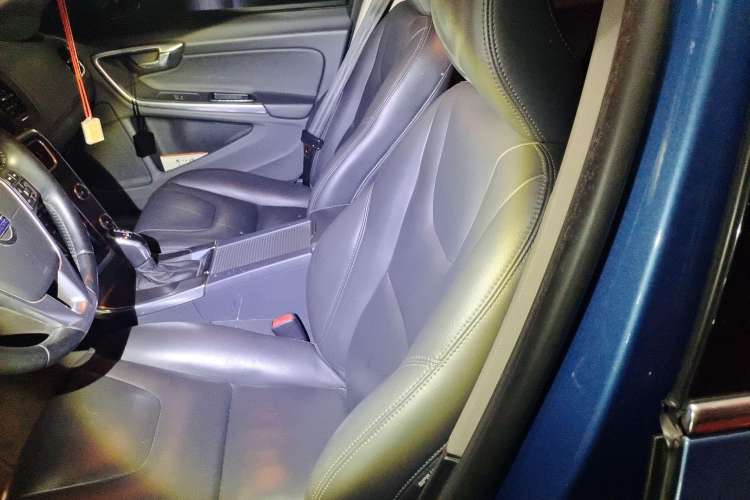 Used Volvo V60 2015 T5 Zhiyi Edition Left Front Seat