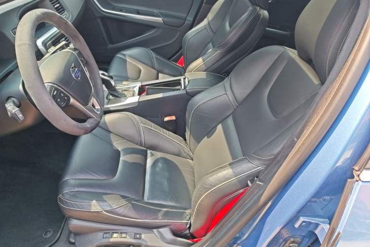 Used Volvo V60 2015 T5 Zhiyi Personalized Sport Edition Left Front Seat