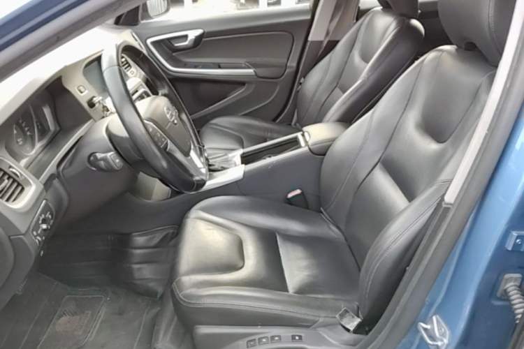 Used Volvo V60 2015 T5 Zhiyi Edition Left Front Seat