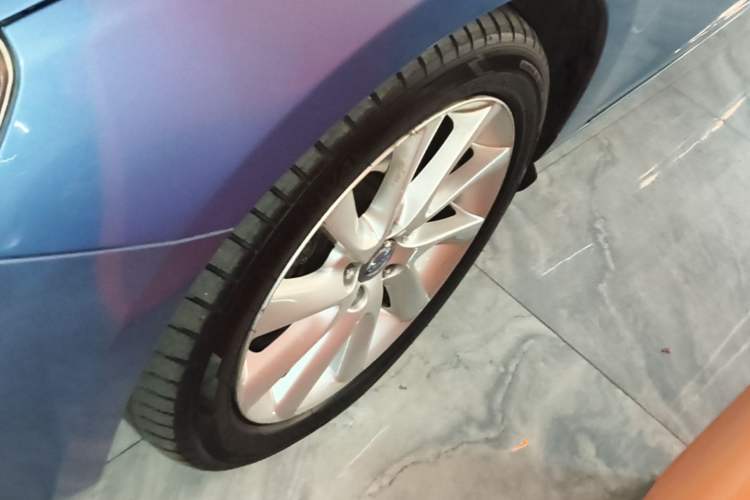 Used Volvo V60 2015 T5 Zhiyi Edition Left Front Wheel Hub