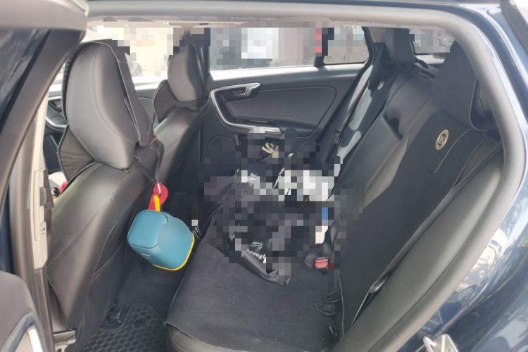 Used Volvo V60 2015 T5 Zhiyi Edition Left Rear Seat