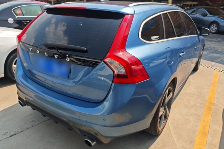 Used Volvo V60 2015 T5 Zhiyi Personalized Sport Edition Rear Right 45 Deg