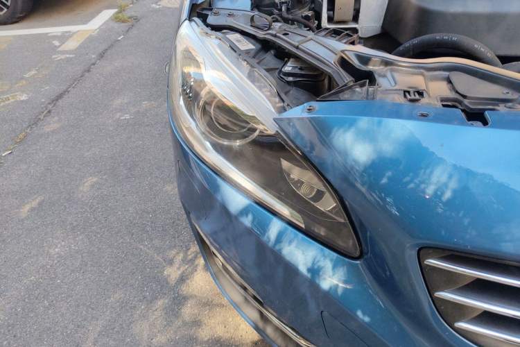 Used Volvo V60 2015 T5 Zhiya Edition Right Front Headlight