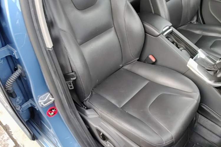 Used Volvo V60 2015 T5 Zhiyi Edition Right Front Seat