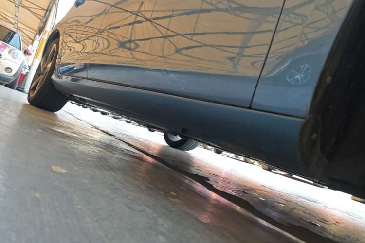 Used Volvo V60 2015 T5 Zhiyi Personalized Sport Edition Right Side Sill