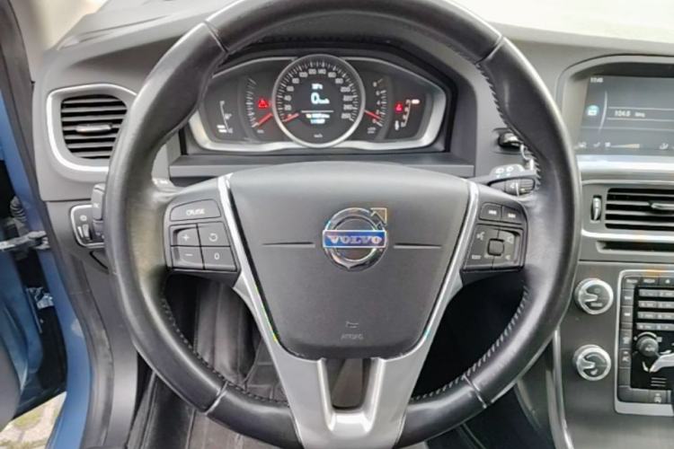Used Volvo V60 2015 T5 Zhiyi Edition Steering Wheel