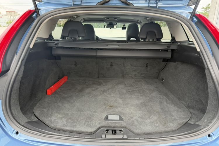 Used Volvo V60 2015 T5 Zhiyi Edition Trunk