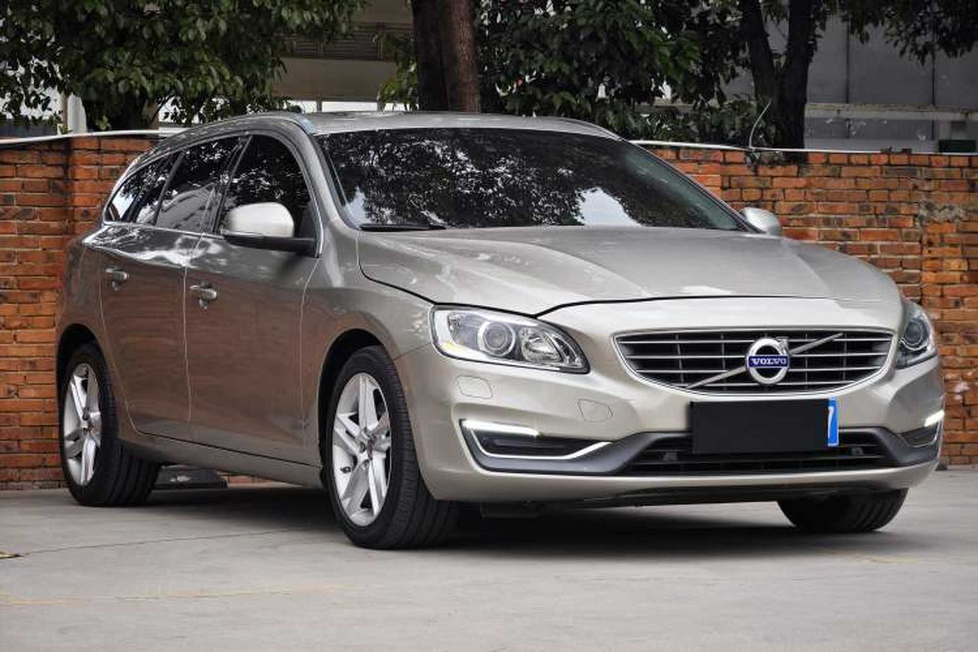 Used Volvo V60 2015 T5 Zhiya Edition Exterior 2