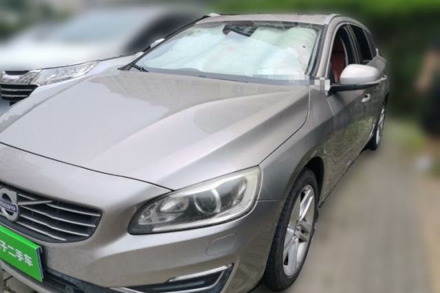 Used Volvo V60 2015 T5 Zhiya Edition