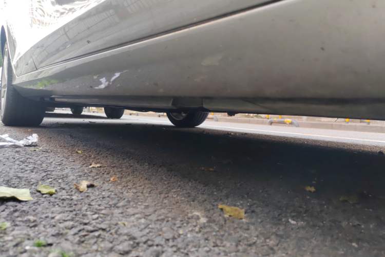 Used Volvo V60 2015 T5 Zhiya Edition Chassis Front Right