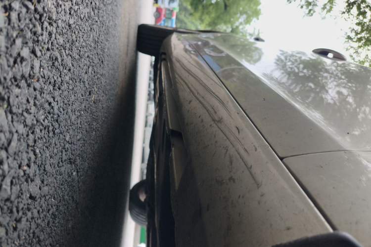 Used Volvo V60 2015 T5 Zhiyi Edition Chassis Front Right