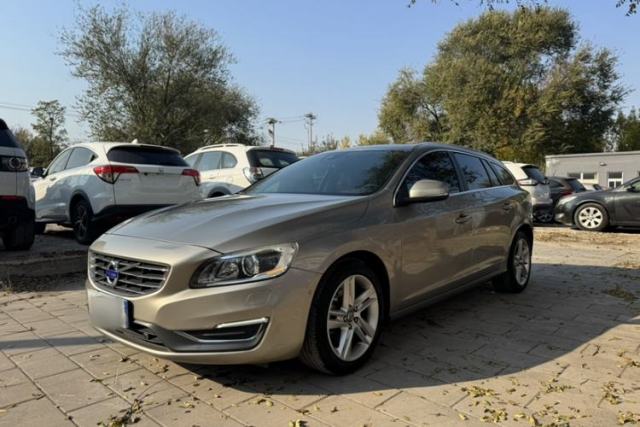 Used Volvo V60 2015 T5 Zhiya Edition