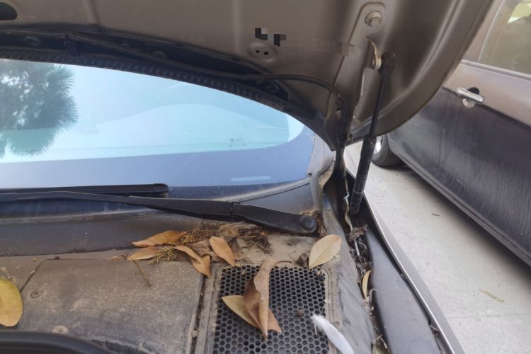 Used Volvo V60 2015 T5 Zhiyi Edition Engine Bay Left
