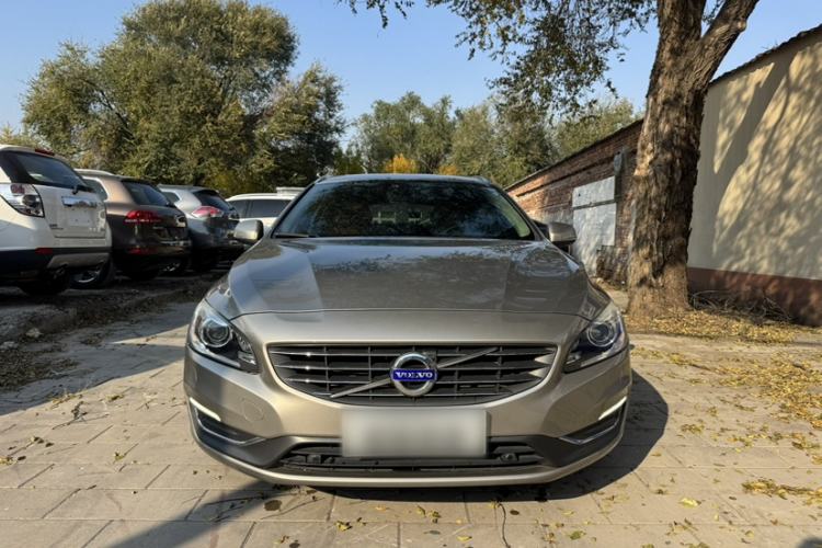 Used Volvo V60 2015 T5 Zhiya Edition Exterior 1